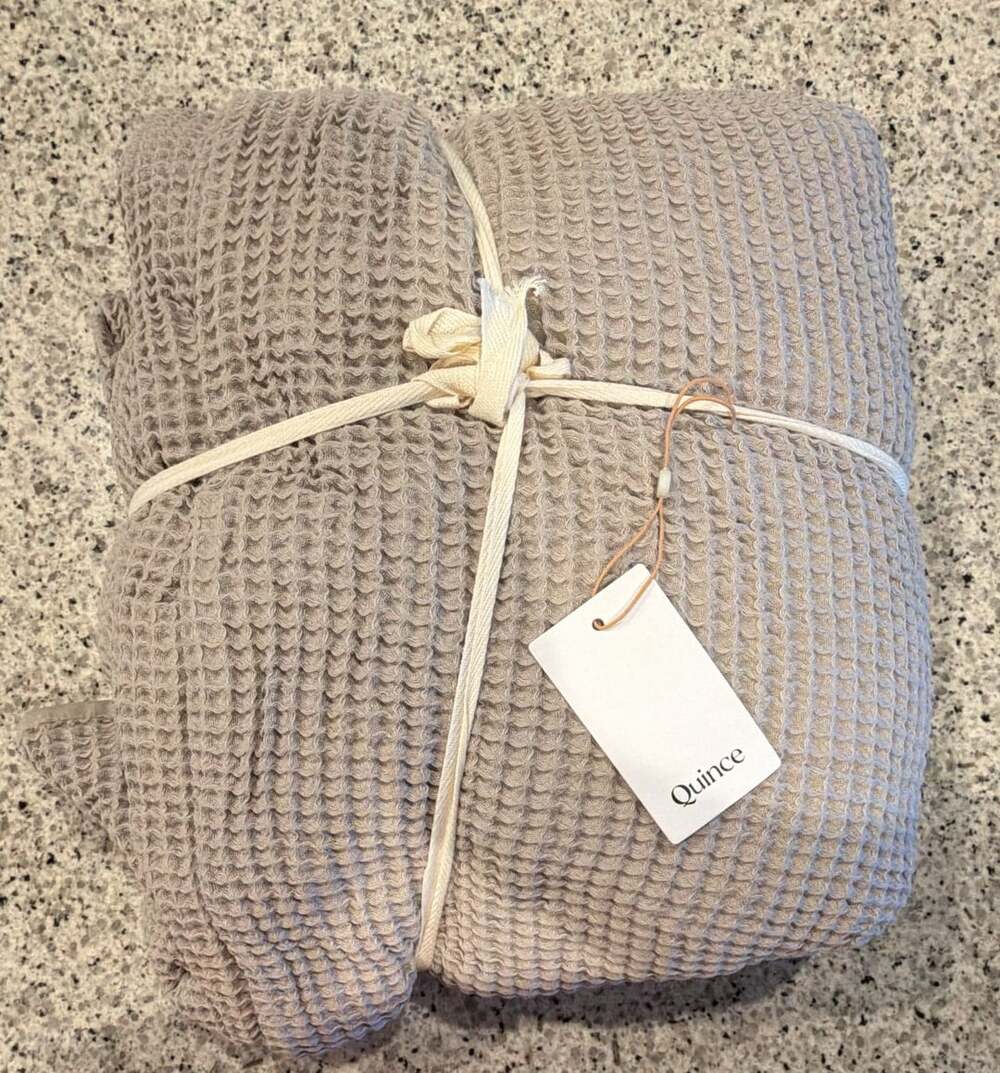 Quince Organic Waffle Bed Blanket, King/Cal King, Dove